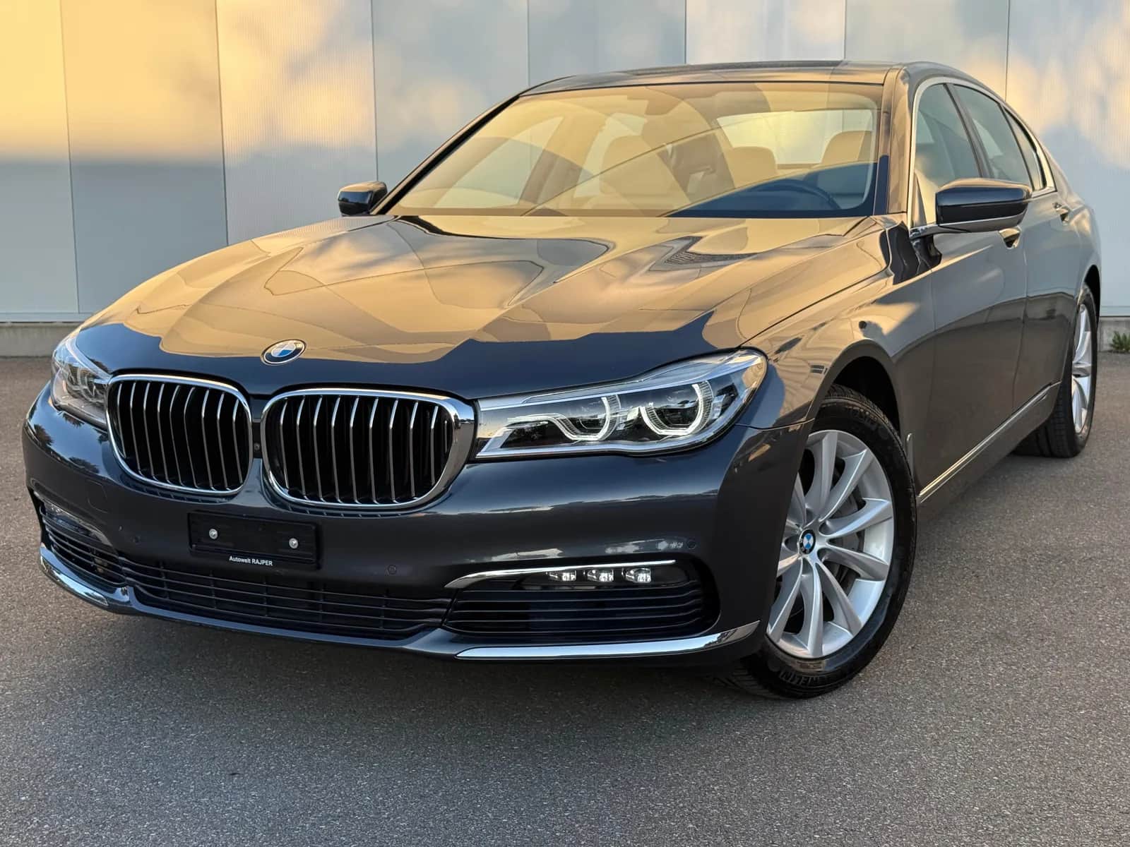 BMW 750i xDrive Steptronic 2016
