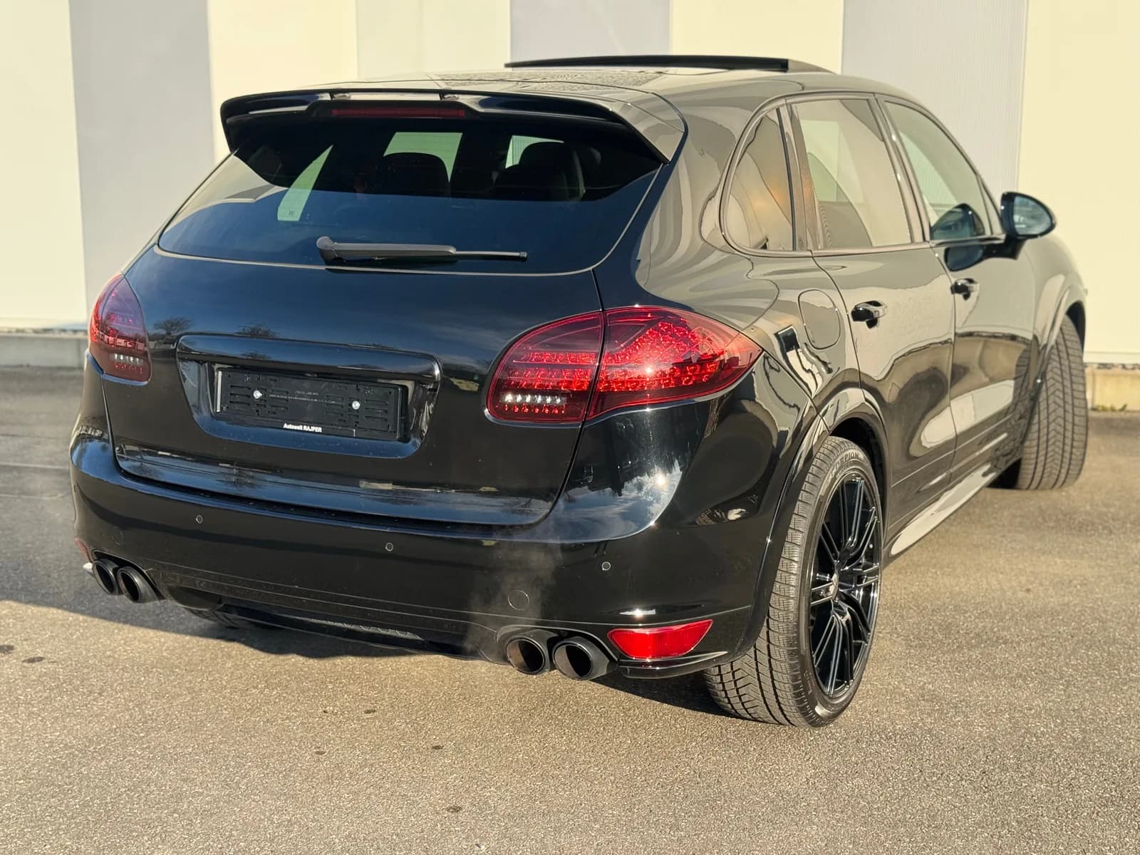 Porsche Cayenne GTS 2013 thumbnail 5