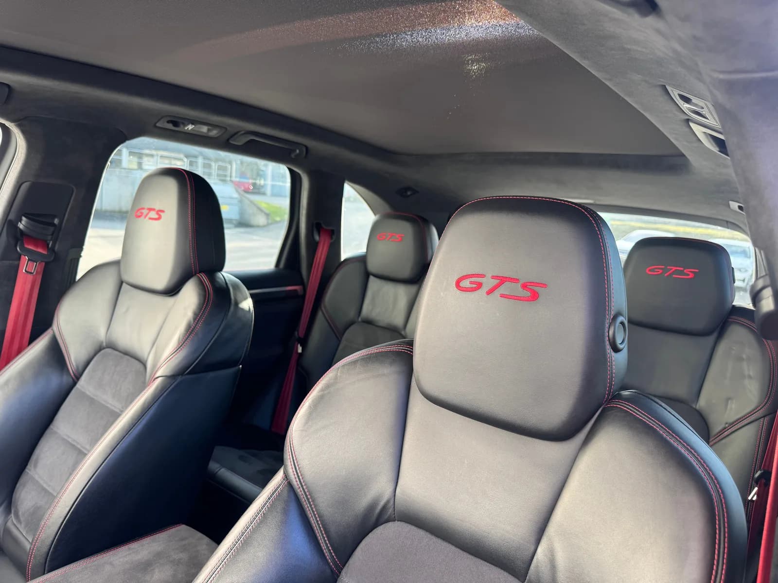 Porsche Cayenne GTS 2013 thumbnail 12