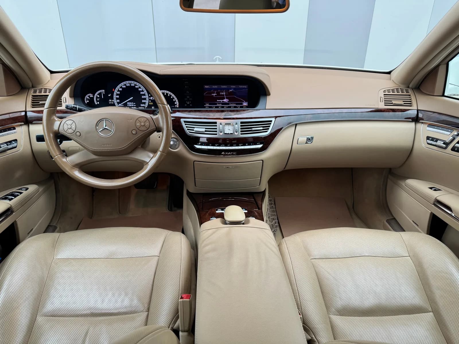 Mercedes-Benz S 350 L BlueEfficiency SS 4Matic 7G-Tronic 2011 thumbnail 10