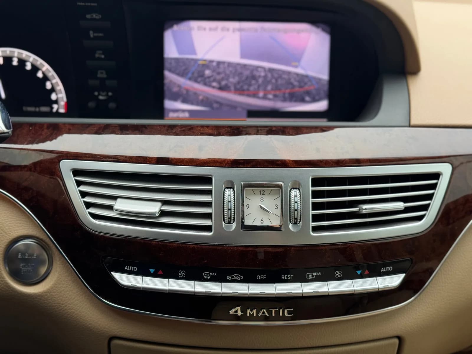 Mercedes-Benz S 350 L BlueEfficiency SS 4Matic 7G-Tronic 2011 thumbnail 15