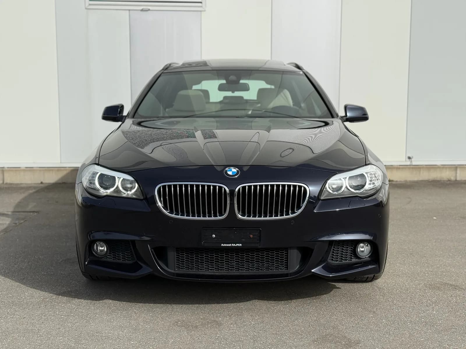 BMW 530d xDrive 2013 thumbnail 2