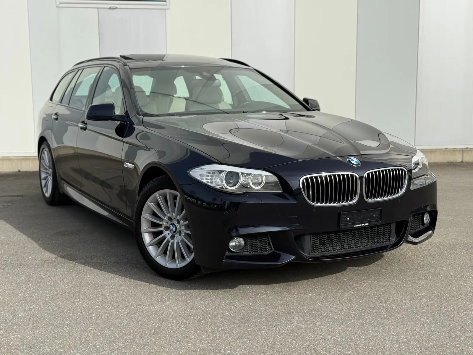 BMW 530d xDrive 2013 thumbnail 3