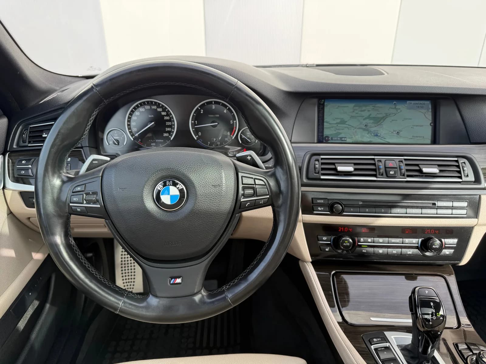 BMW 530d xDrive 2013 thumbnail 11
