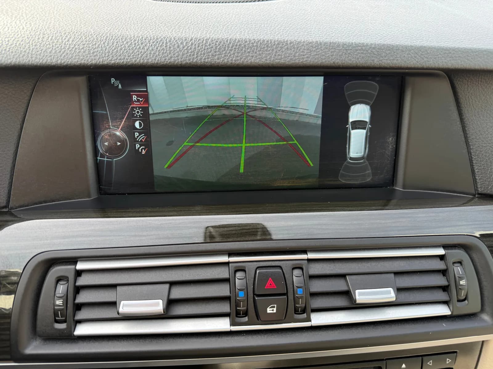 BMW 530d xDrive 2013 thumbnail 12