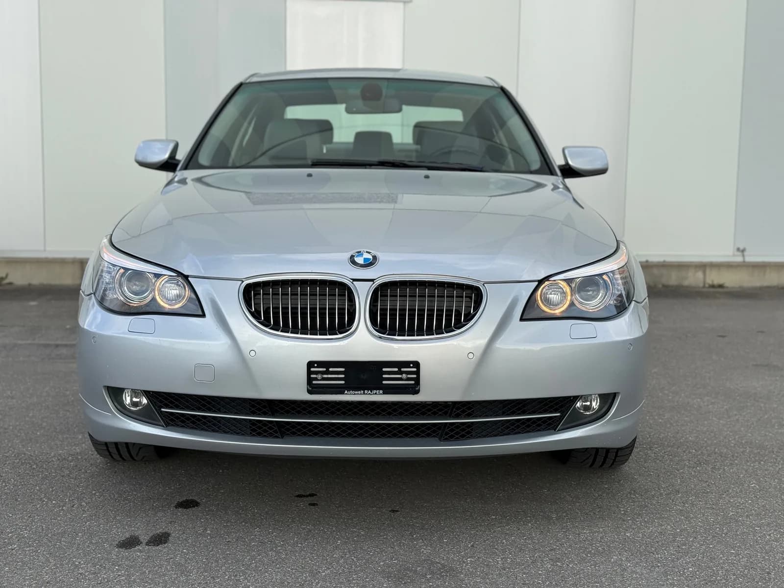 BMW 530xi Steptronic 2008 thumbnail 2