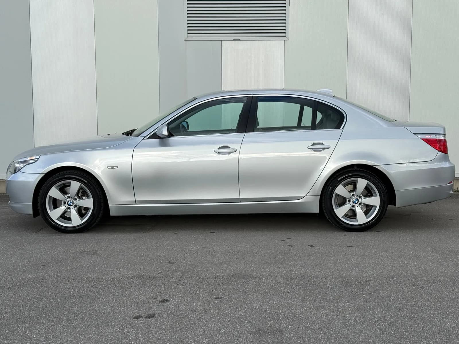 BMW 530xi Steptronic 2008 thumbnail 8