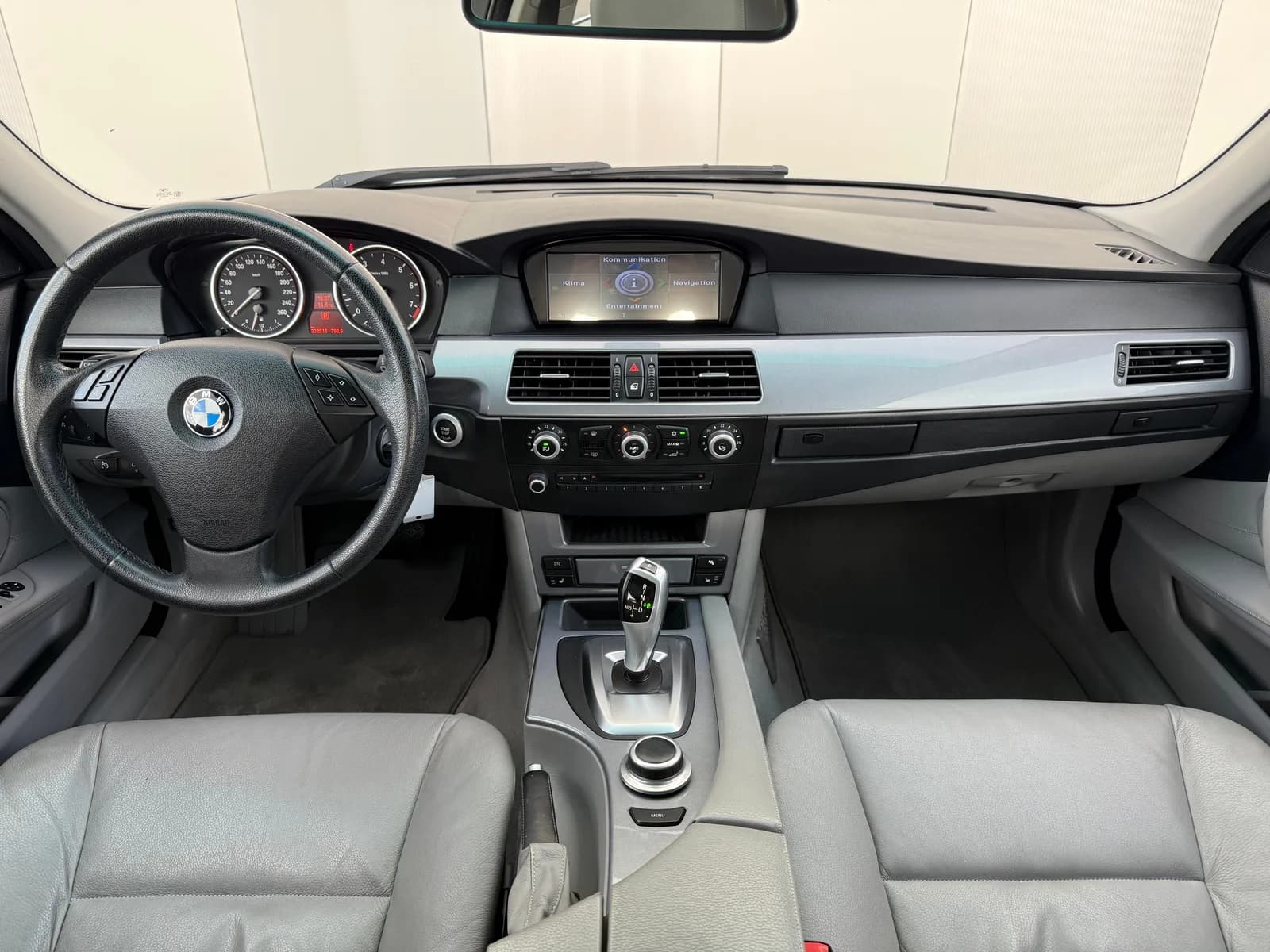 BMW 530xi Steptronic 2008 thumbnail 11