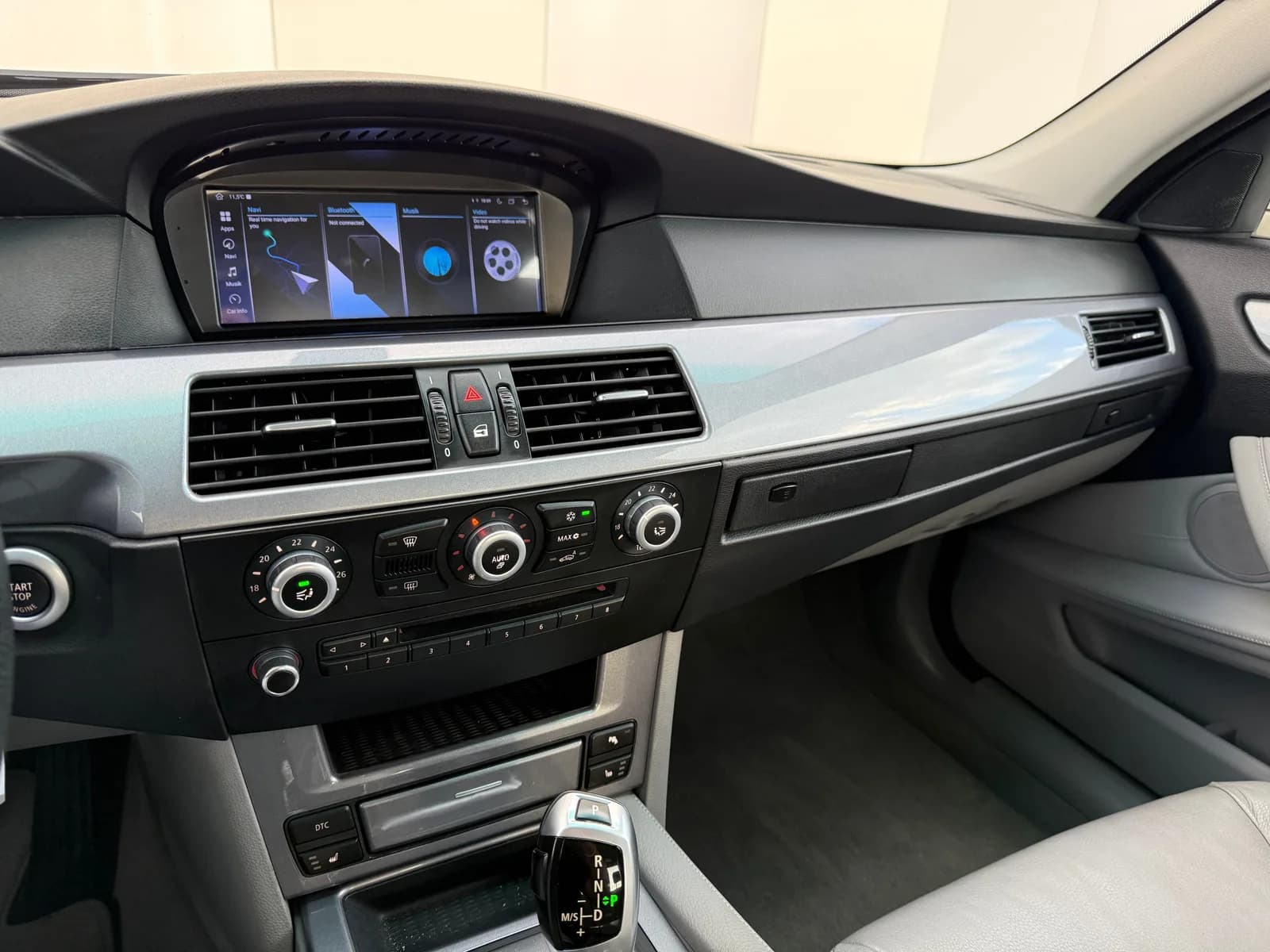 BMW 530xi Steptronic 2008 thumbnail 12