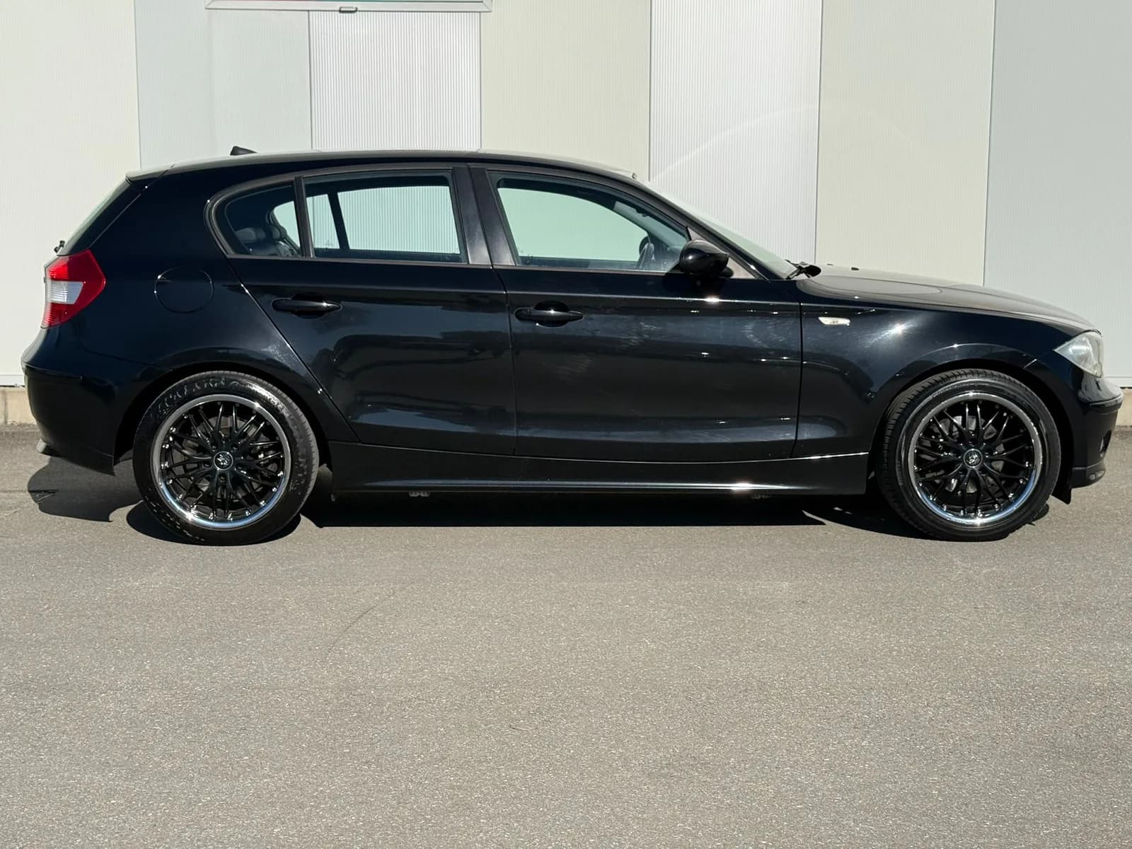 BMW 120d 2007 thumbnail 7