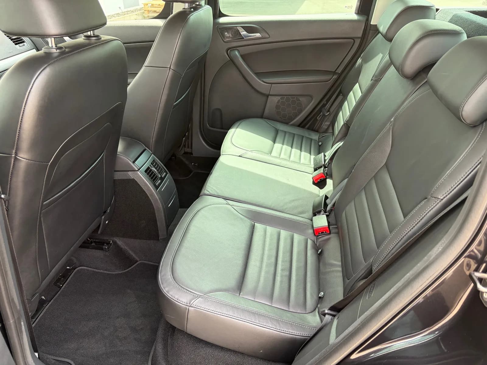 Škoda Yeti 2.0 TDI Ambition 4x4 2010 thumbnail 11