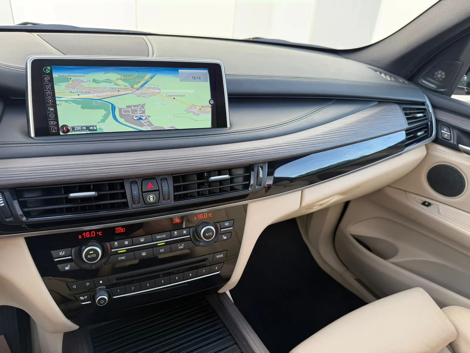 BMW X5 xDrive 40d Steptronic 2014 thumbnail 10