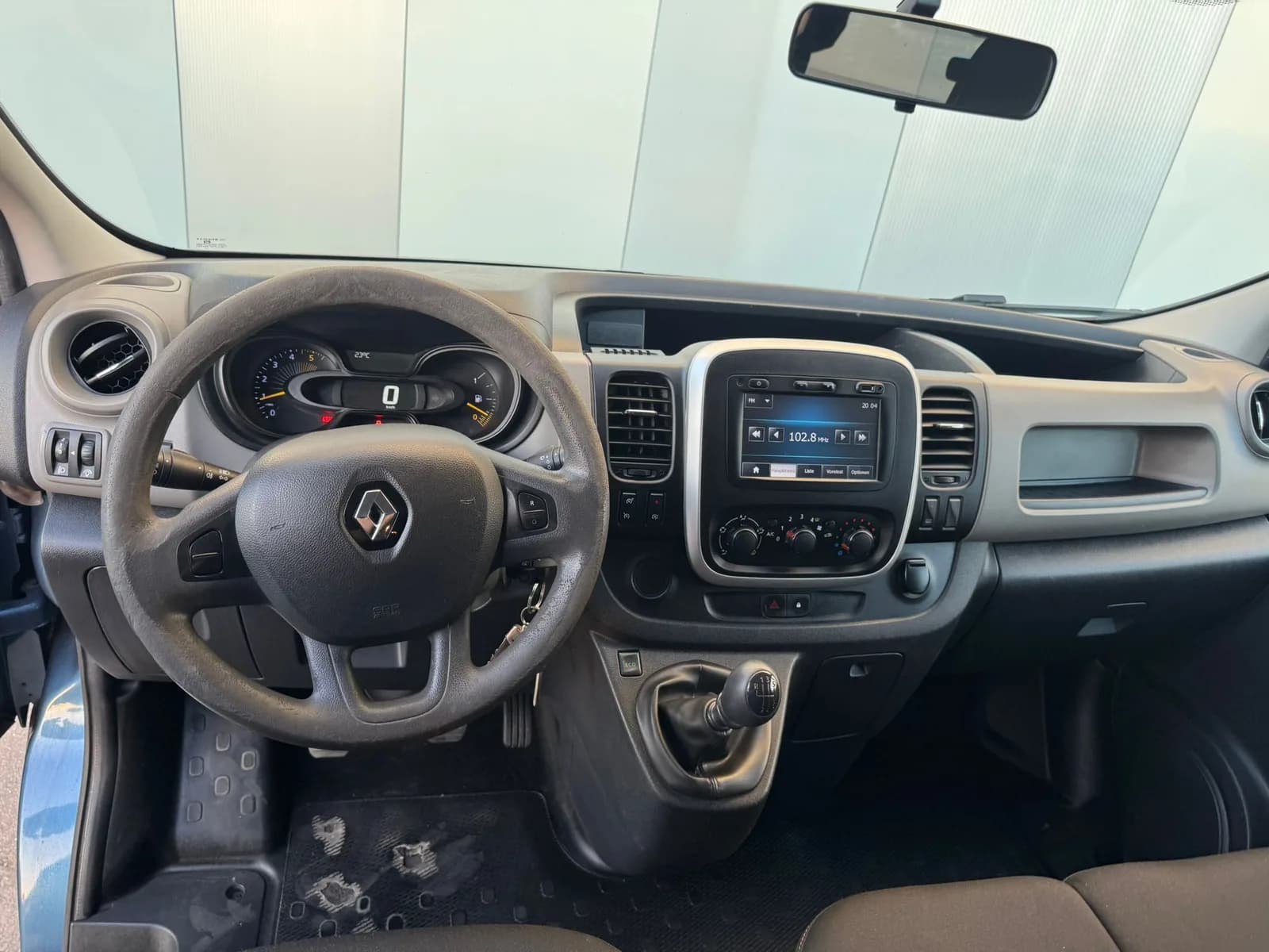 Renault Trafic 1.6 ENERGY TwinT. dCi140 2.9t Business L1H1 2015 thumbnail 10