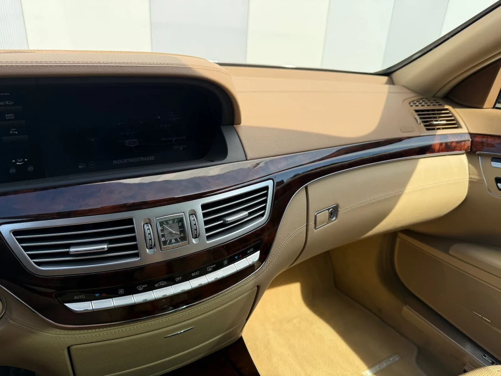 Mercedes-Benz S 63 AMG L 7G-Tronic 2009 thumbnail 11