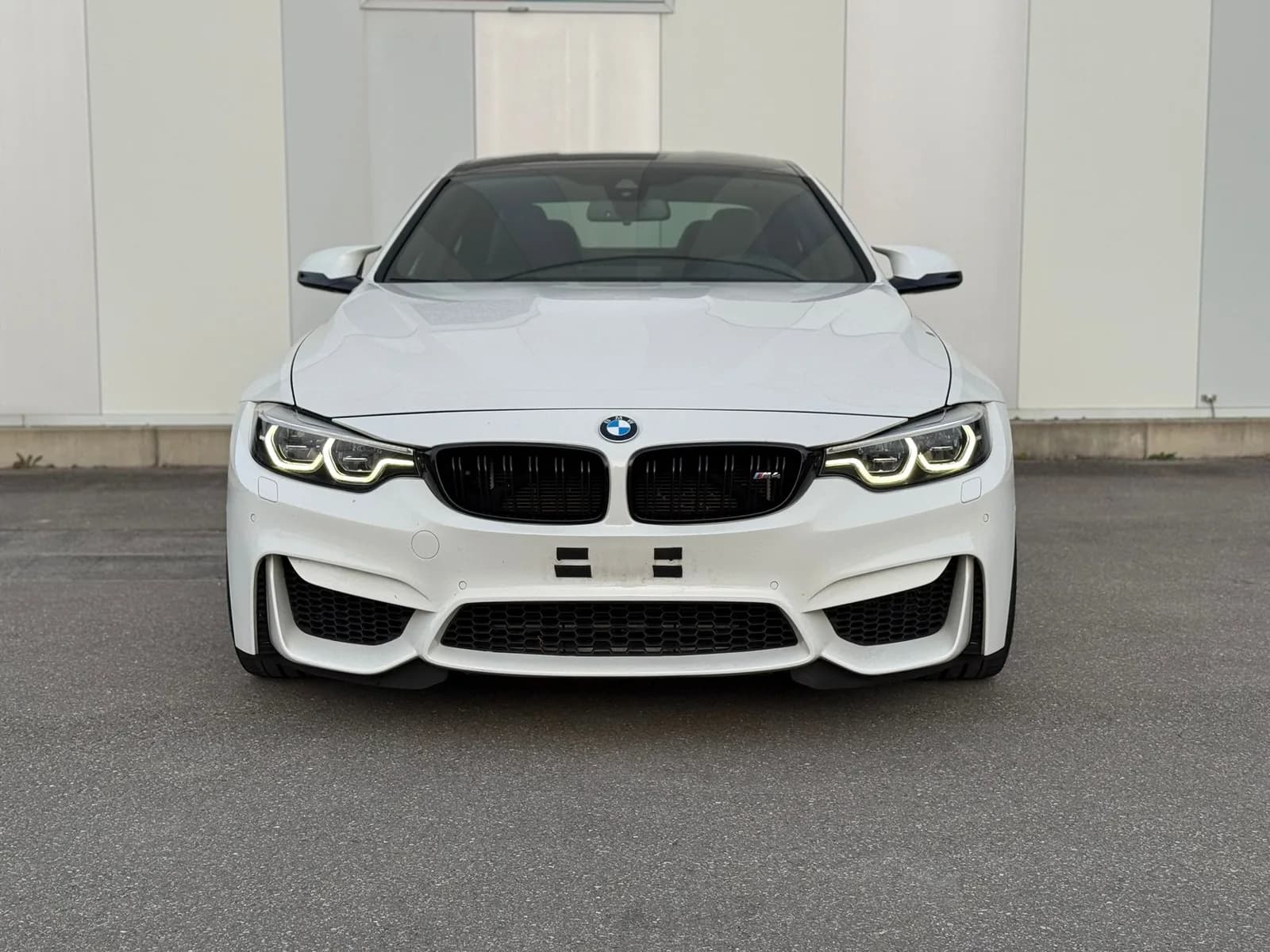 BMW M4 Coupé Competition DKG 2017 thumbnail 2