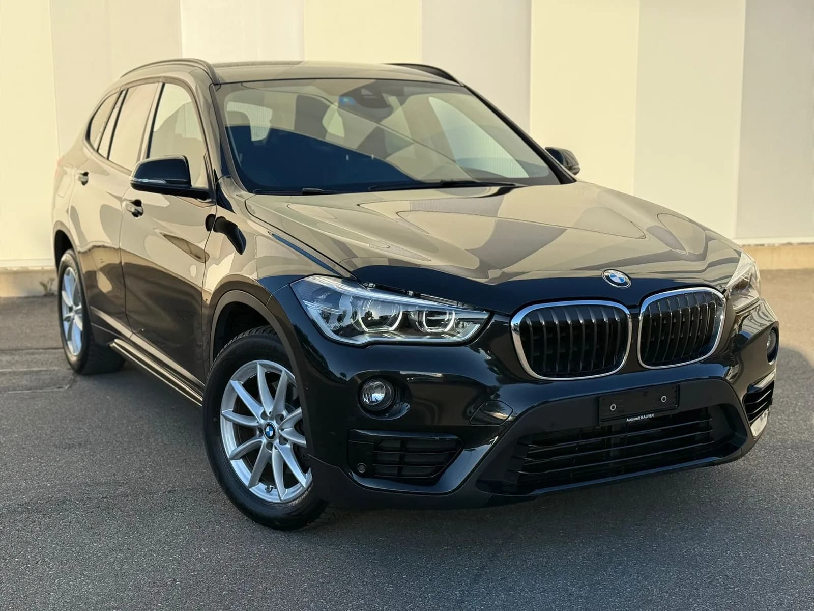 BMW X1 sDrive 18i xLine Steptronic DSK 2017 thumbnail 3