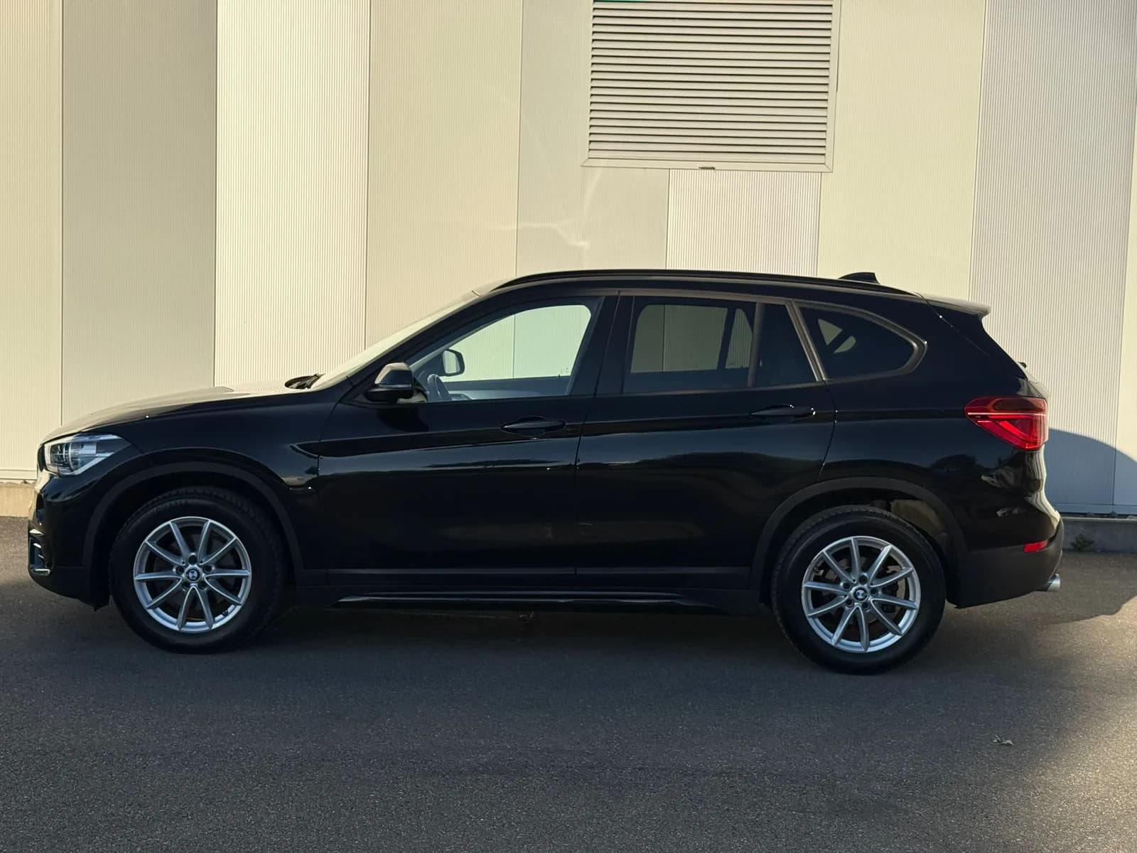 BMW X1 sDrive 18i xLine Steptronic DSK 2017 thumbnail 8