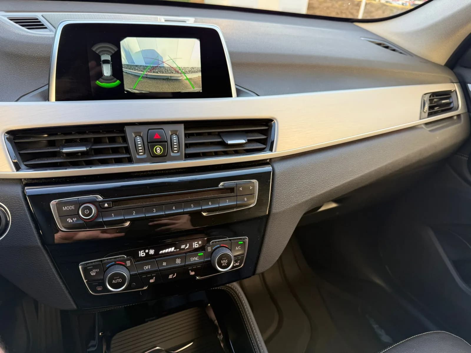 BMW X1 sDrive 18i xLine Steptronic DSK 2017 thumbnail 12