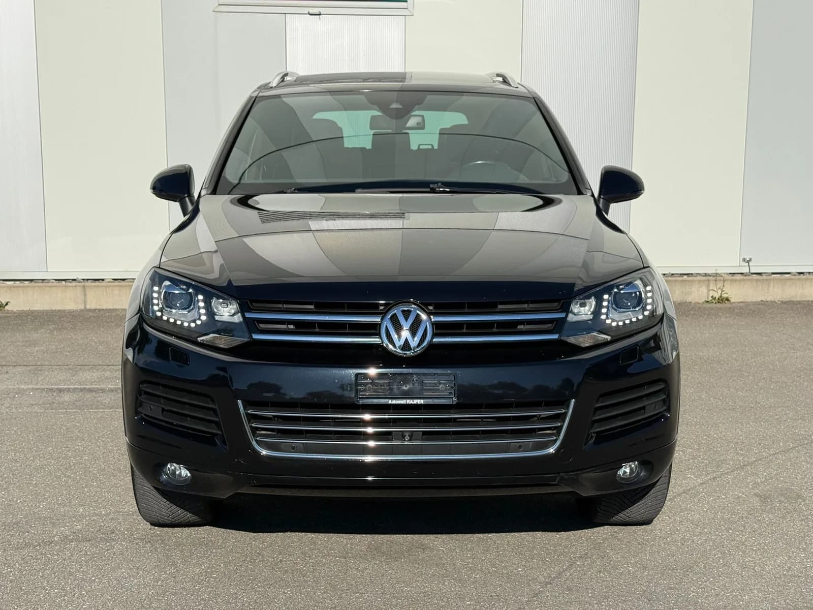 VW Touareg 3.0 TDI BMT Black Pearl Tiptronic 2014 thumbnail 2