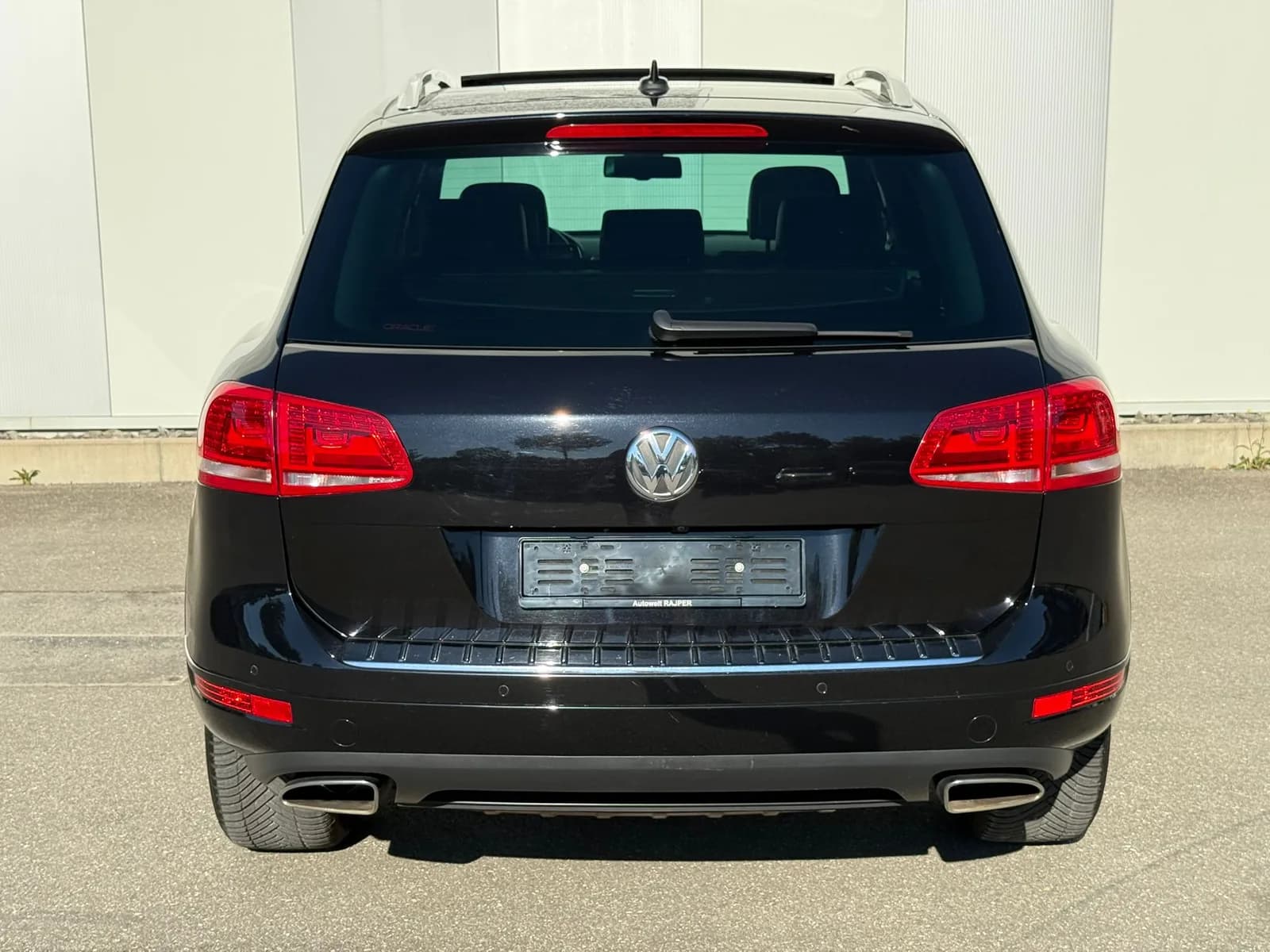 VW Touareg 3.0 TDI BMT Black Pearl Tiptronic 2014 thumbnail 5
