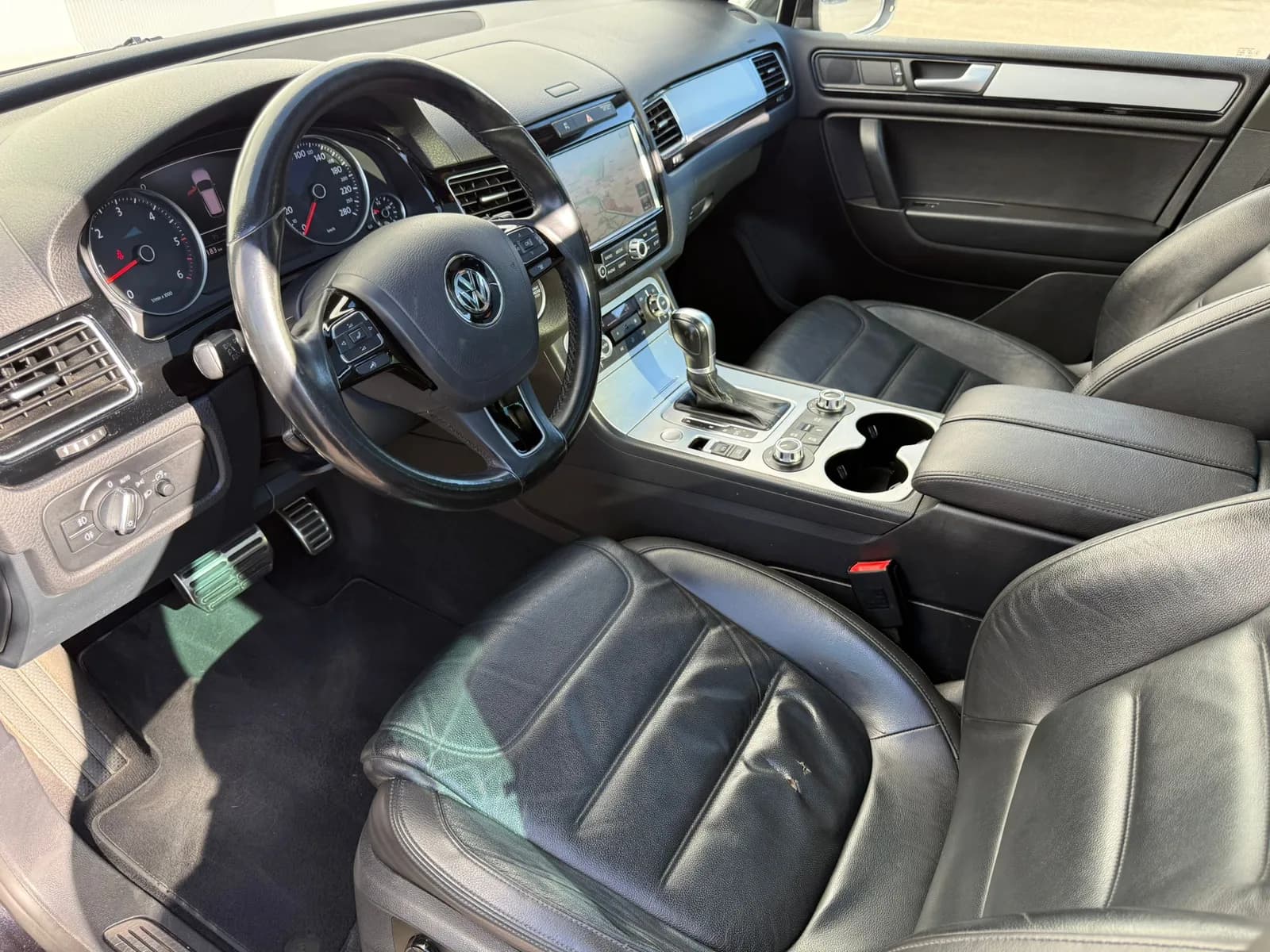 VW Touareg 3.0 TDI BMT Black Pearl Tiptronic 2014 thumbnail 9