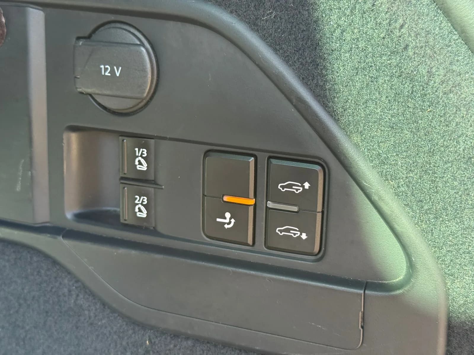 VW Touareg 3.0 TDI BMT Black Pearl Tiptronic 2014 thumbnail 15