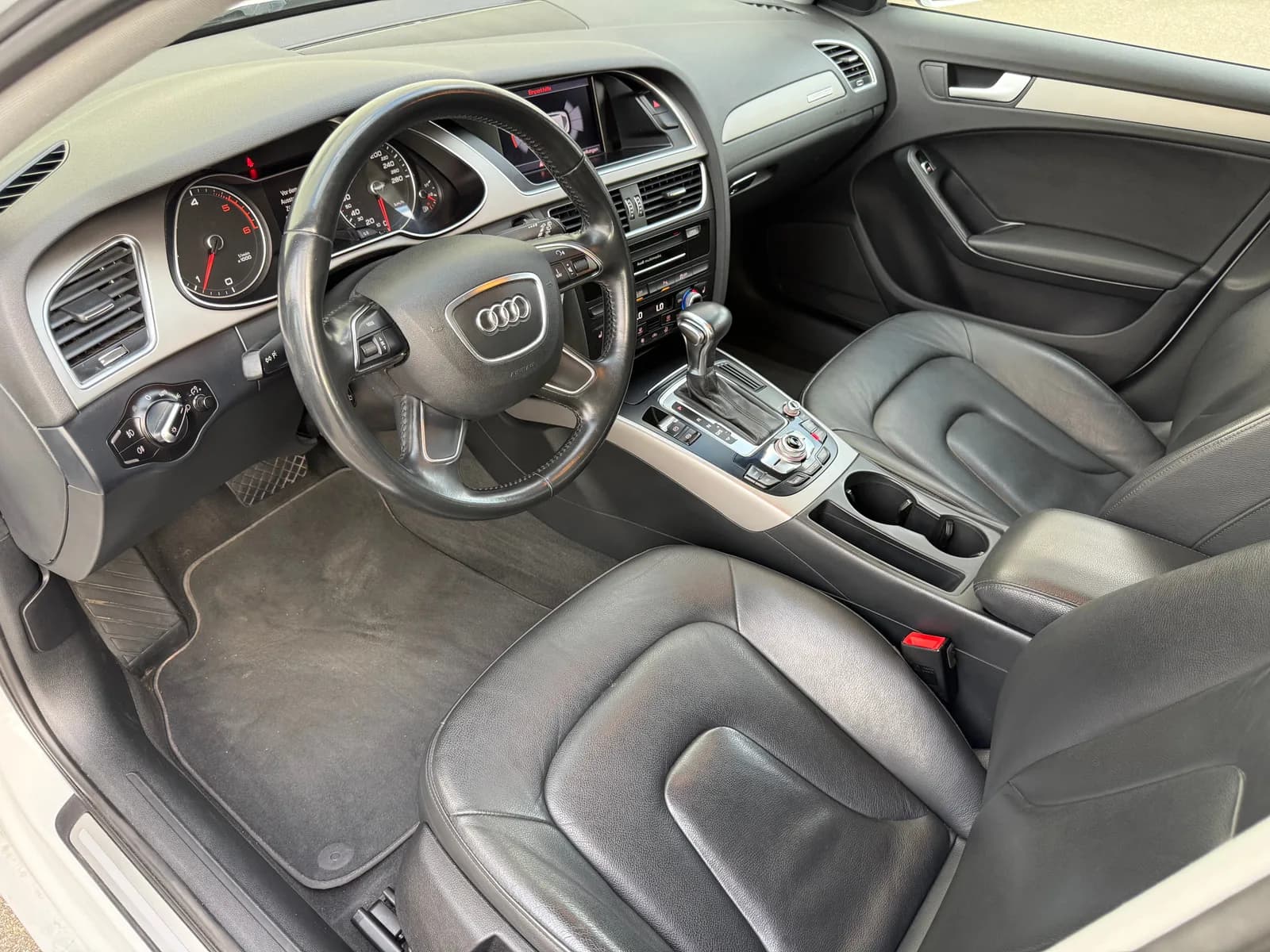 Audi A4 Avant 2.0 TDI quattro S-tronic 2014 thumbnail 9