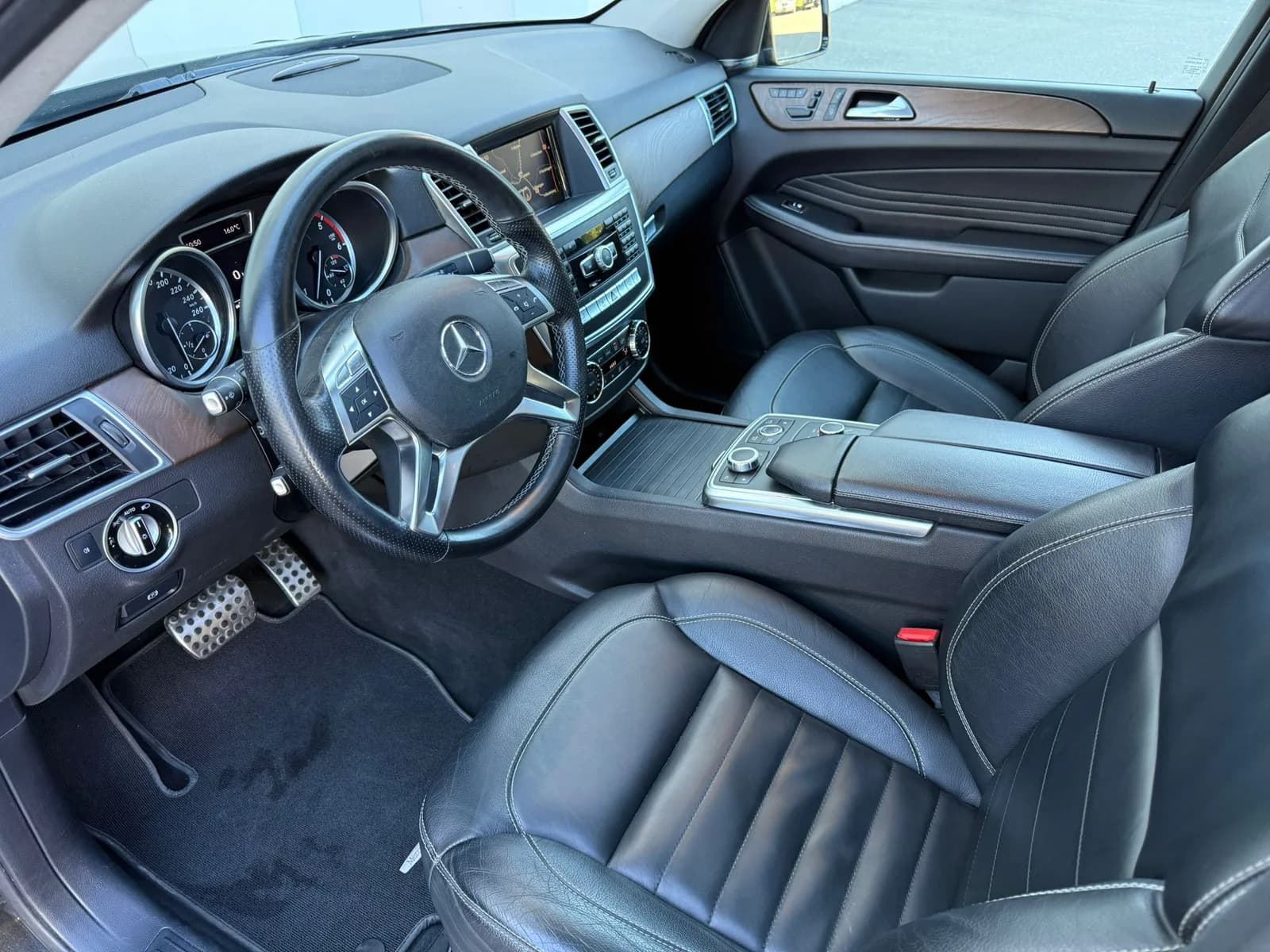 Mercedes-Benz ML 350 BlueTEC 4Matic 7G-Tronic 2012 thumbnail 9