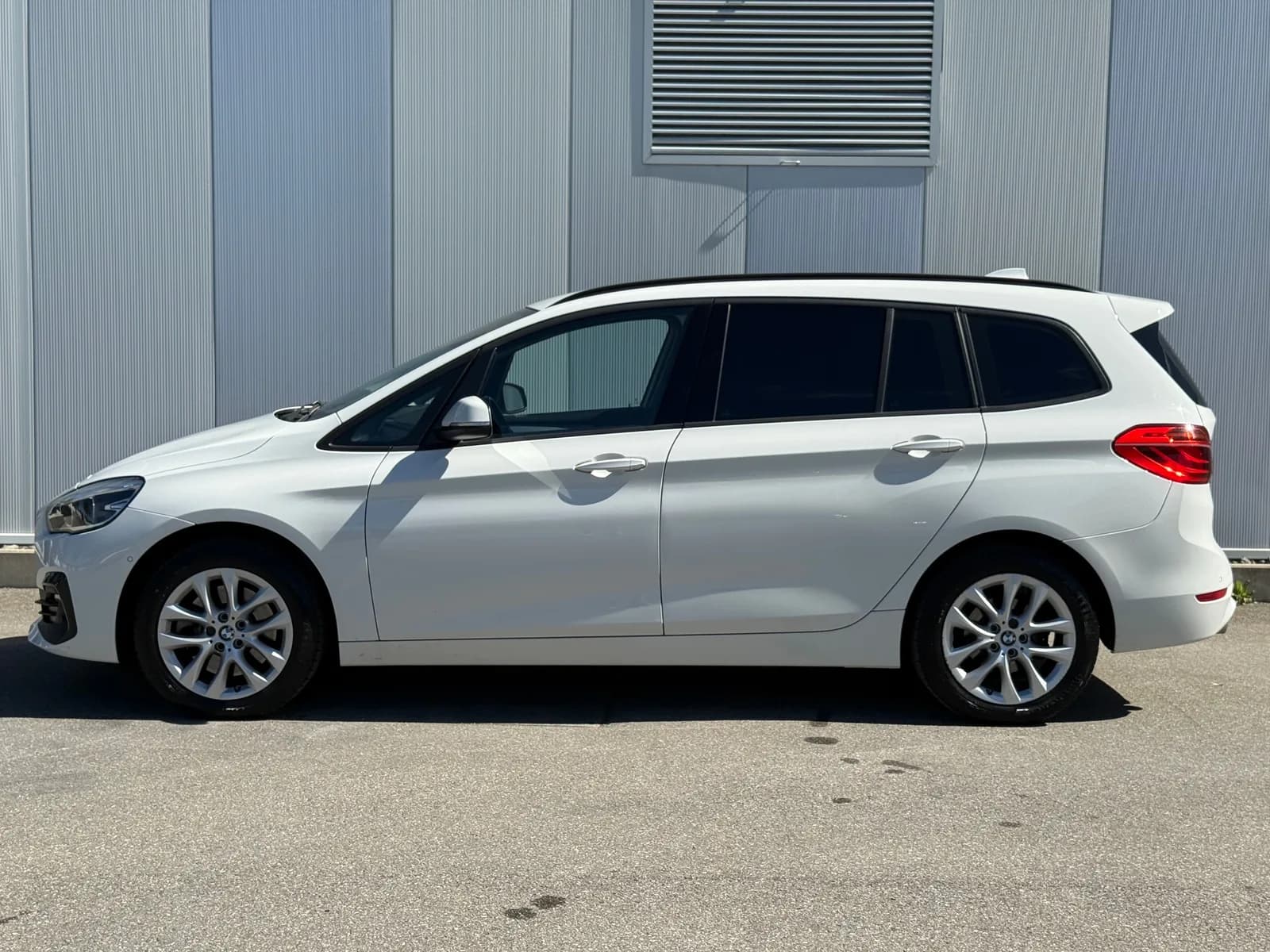 BMW 218 Gran Tourer 218d xDrive Gran Tourer Steptronic 2018 thumbnail 8