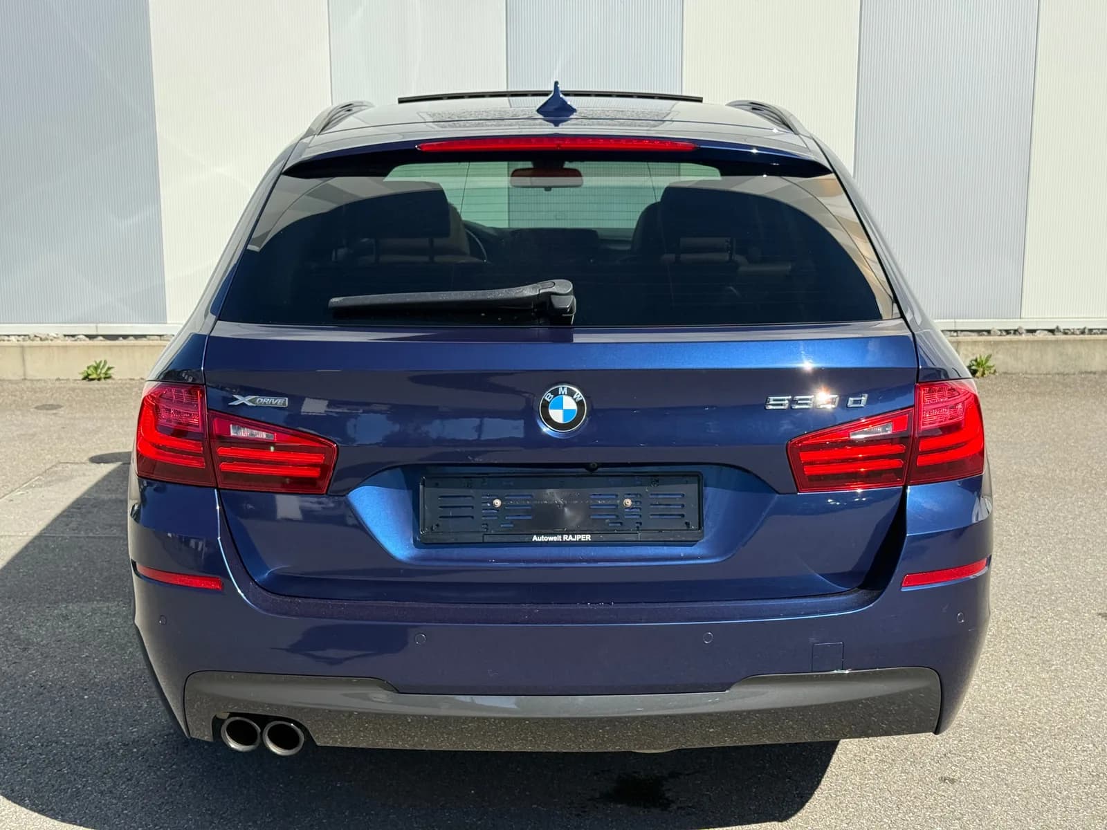 BMW 530d Touring xDrive Steptronic 2017 thumbnail 5